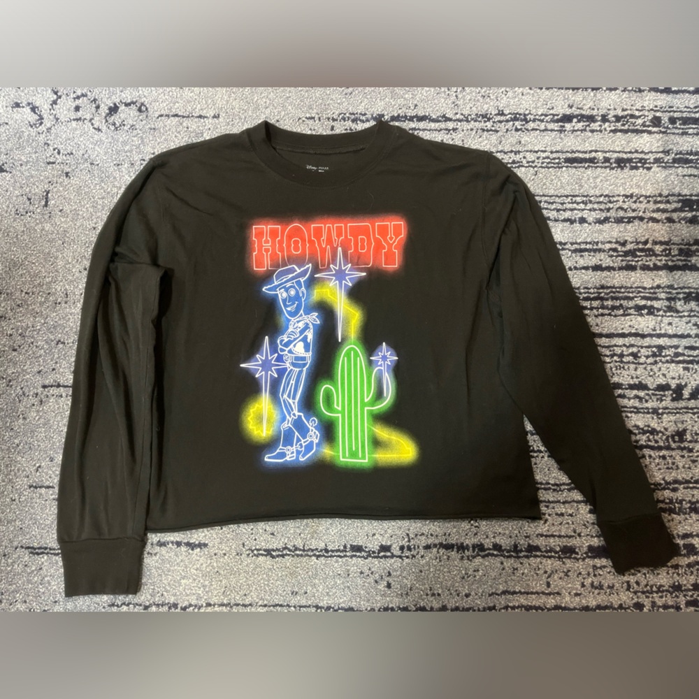 Disney Toy Story women’s LS cropped size medium